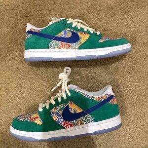 Nike Dunk Low "Foam Finger" US Size 5Y/6.5W